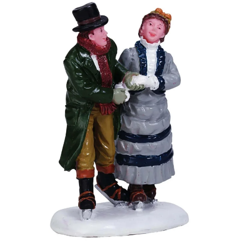 Lemax Caddington Village Figurine: Winter Romance #72513