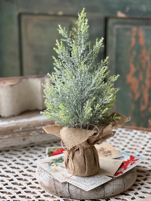 Fine Pine Tree | 15"