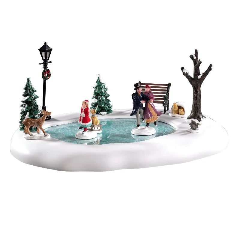 Lemax Caddington Village Table Piece: Victorian Skaters #94527