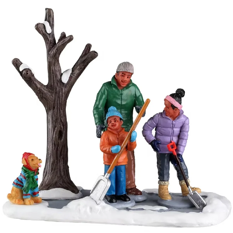 Lemax Harvest Crossing Table Piece: Shoveling the Driveway #23594